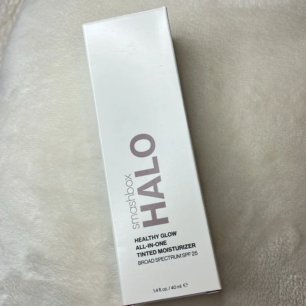 HALO HEALTHY GLOW ALL-IN-ONE TINTED MOISTURIZER